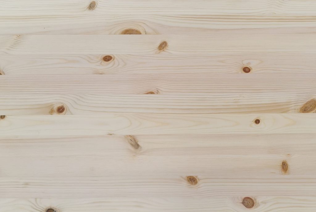 Furu-med-kvist-1024x685