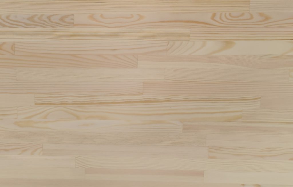 Furu-uten-kvist-1024x656